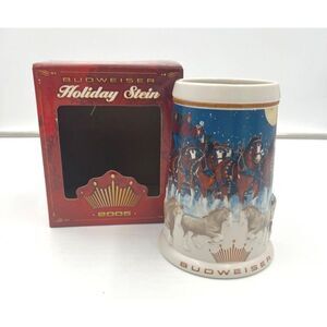 Budweiser 2005 Holiday Stein With Clydesdales Raised Design Box & COA